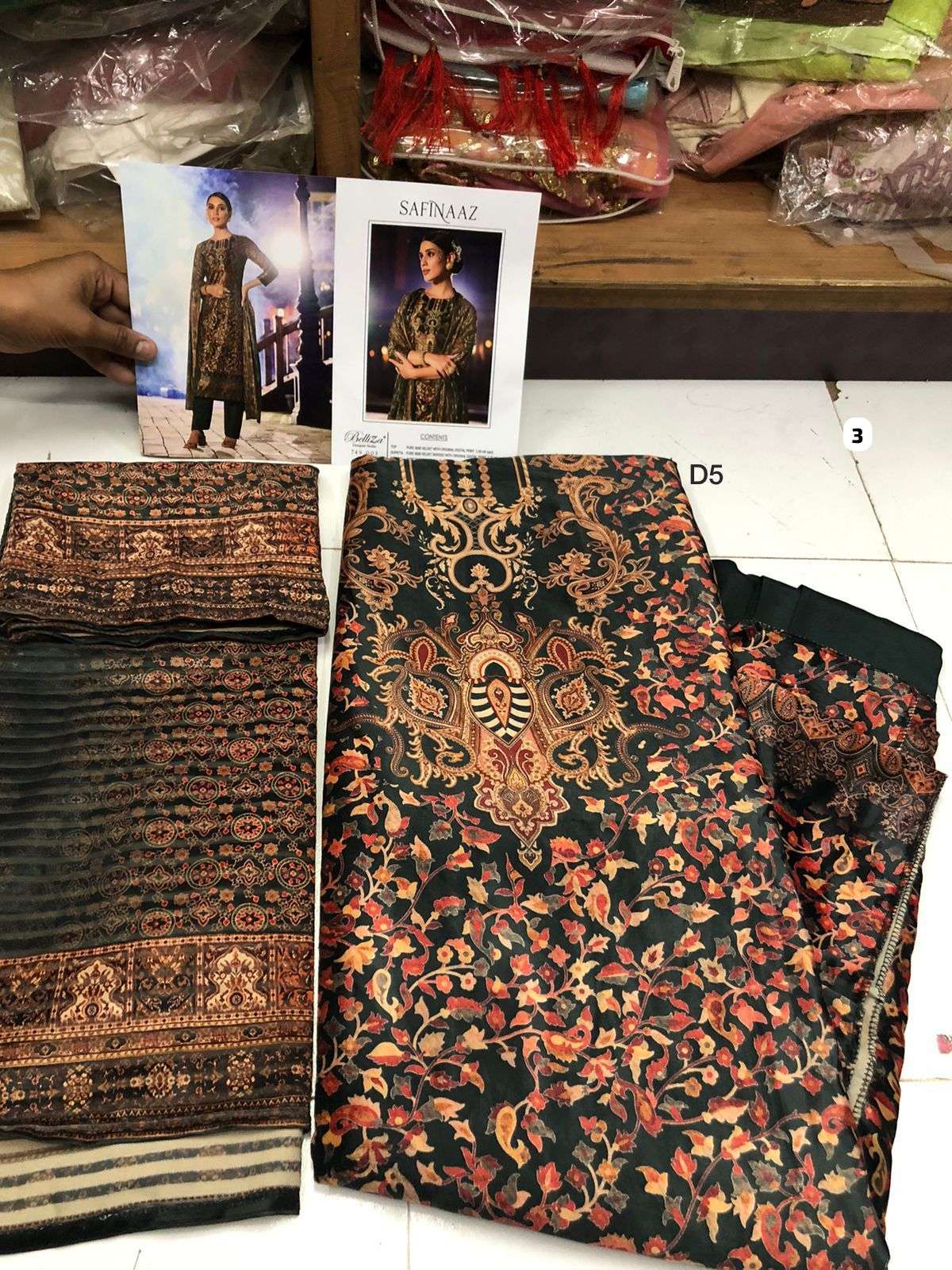 SAFINAAZ Open Pic by BELLIZA